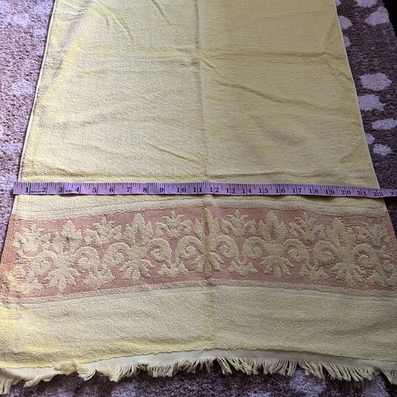 New! Set of 2 Vintage Sears Lemon Yellow Retro Bath Towel - Picture 6 of 6